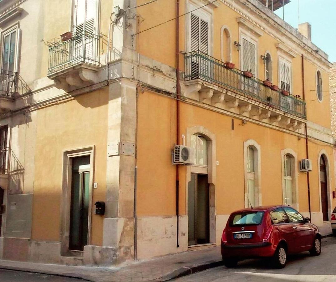 فيلا La Piccola Casa Di Angela سيراكوزا المظهر الخارجي الصورة